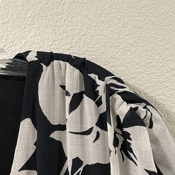 TAYLOR NWT Sheer Lined Short Sleeve Peplum V-Neck Maxi Dress Floral Blk/Wht 18 - Picture 7 of 12